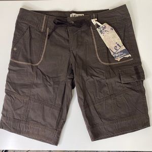 Lei Ashley Trouble Grace Shorts in Expresso. Size 11